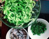 Hình bước làm 1 của món Nộm dưa đậu