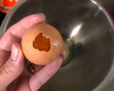 Une image de l'étape 1 de Marbrés œufs de Pâques à la vapeur au Companion.