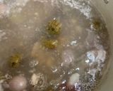 Hình bước làm 4 của món Canh chua tôm trái sấu rau muống
