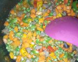 A picture of step 4 of Sweet and sour fried rice.