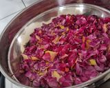 A picture of step 1 of Rose infused water.