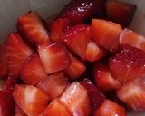 Foto del passaggio 1 della ricetta Fragolata 🍓🍋🍓