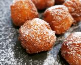 Foto del paso 9 de la receta: Bolitas de manzana rebozadas con helado de cookies