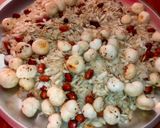 A picture of step 5 of Poha Namkeen.