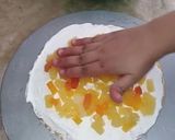 A picture of step 3 of Fresh cocktail cake.