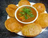 पुरी भाजी (Puri bhaji recipe in marathi) रेसिपी स्टेप 11 फोटो