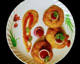 A picture of step 7 of Rajasthani Pyaj Kachori.