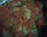 A picture of step 7 of Poached Eggs with spicy Tomatoes and Potato.