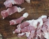 Hình bước làm 2 của món Cá Bống sông Trà ^^