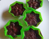 Foto langkah ke 5 dari resep Choco Lava Cake.