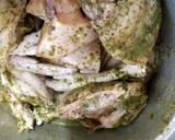 Foto del paso 1 de la receta: Pollo sazonado para freír Dominicano