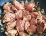 Foto del paso 5 de la receta: Contramuslos de pollo en salsa de ostras