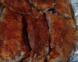 Foto del paso 1 de la receta: Pechito con especias y salsas