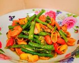 Foto langkah ke 4 dari resep Tumis Kulit Melinjo Kacang Panjang.