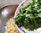 A picture of step 3 of Spinach corn sandwich.
