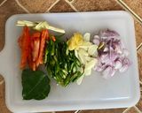 Foto langkah ke 3 dari resep Cumi tauco cabai hijau.