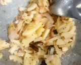 A picture of step 3 of Upma.