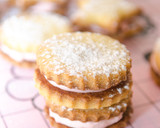 Foto del paso 3 de la receta: Galletas de crema de fresa