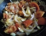 A picture of step 1 of Kadhai Paneer.
