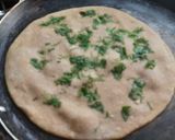 गव्हाच्या पिठाची तंदुरी रोटी (Gavhyachya pithachi tandoori roti recipe in marathi) रेसिपी स्टेप 3 फोटो 