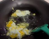 Foto langkah ke 1 dari resep Tumis Telur Wortel dan Kol.