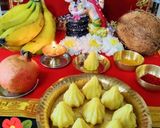 मावा मिश्री मोदक(MAWA MISHRI MODAK RECIPE IN HINDI) रेसिपी चरण 5 फोटो