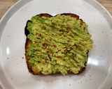 Almás szendvicskenyér avokádóval, umamival ízesítve recept fázis 2 fotója
