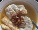 A picture of step 8 of Oden and wonton soup.
