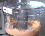 A picture of step 2 of Smoked salmon paupiette.