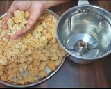 A picture of step 3 of Churma Ladoo.