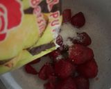 Foto langkah ke 2 dari resep Strawberry Preserve.
