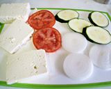Foto del paso 1 de la receta Timbal de verduras y feta con salsa de ñoras