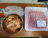 韓式泡菜豬肉炒金針菇的食譜步驟1照片