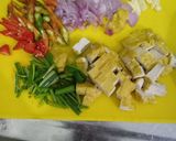 Foto langkah ke 1 dari resep Tumis tauge tahu nikmat simpel.