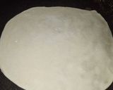 A picture of step 6 of Roti mayonnaise quesadilla.