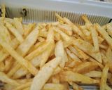A picture of step 3 of Crispy crunchy fries.