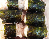 Foto langkah ke 6 dari resep Onigiri Bento 🍣 - Nasi Goreng.
