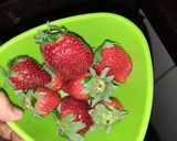 A picture of step 3 of Strawberry cream.