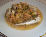 Foto del paso 13 de la receta: Pescadillas con ajos tiernos y gamba pelada