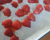 Foto del paso 3 de la receta: Tarta de masa quebrada crema pastelera y fresas