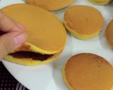 Foto langkah ke 7 dari resep Dorayaki bahan simple.