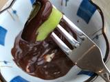 Chocolate fondue xóm nhà lá