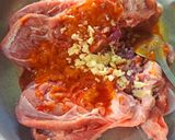 Hình bước làm 1 của món Má heo nướng sa tế
