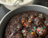 A picture of step 2 of Outer Space Cake.