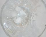 A picture of step 2 of Double melon juice.