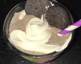 A picture of step 2 of Oreo Milkshake.