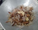 Foto langkah ke 2 dari resep Kaldu Udang Bubuk (Kepala dan Kulit Udang).