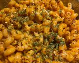 A picture of step 11 of Makhani pasta.