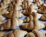 Фото кроку 3 до Мінікруасани з шоколадним кремом 🥐.