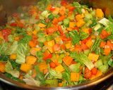 Foto del paso 2 de la receta: Minestrón con albóndigas